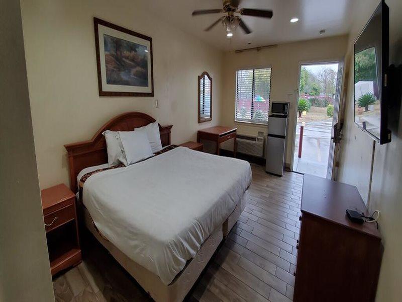 Americas Best Value Inn San Antonio Downtown Riverwalk Extérieur photo