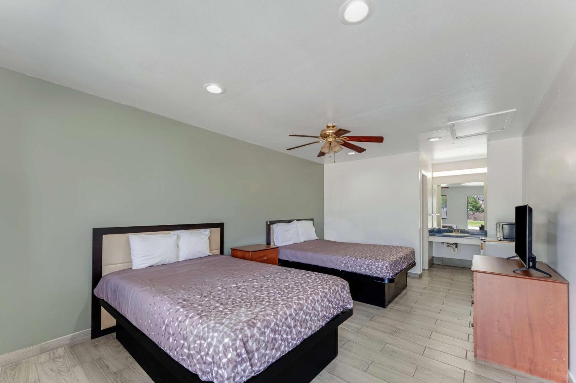 Americas Best Value Inn San Antonio Downtown Riverwalk Extérieur photo