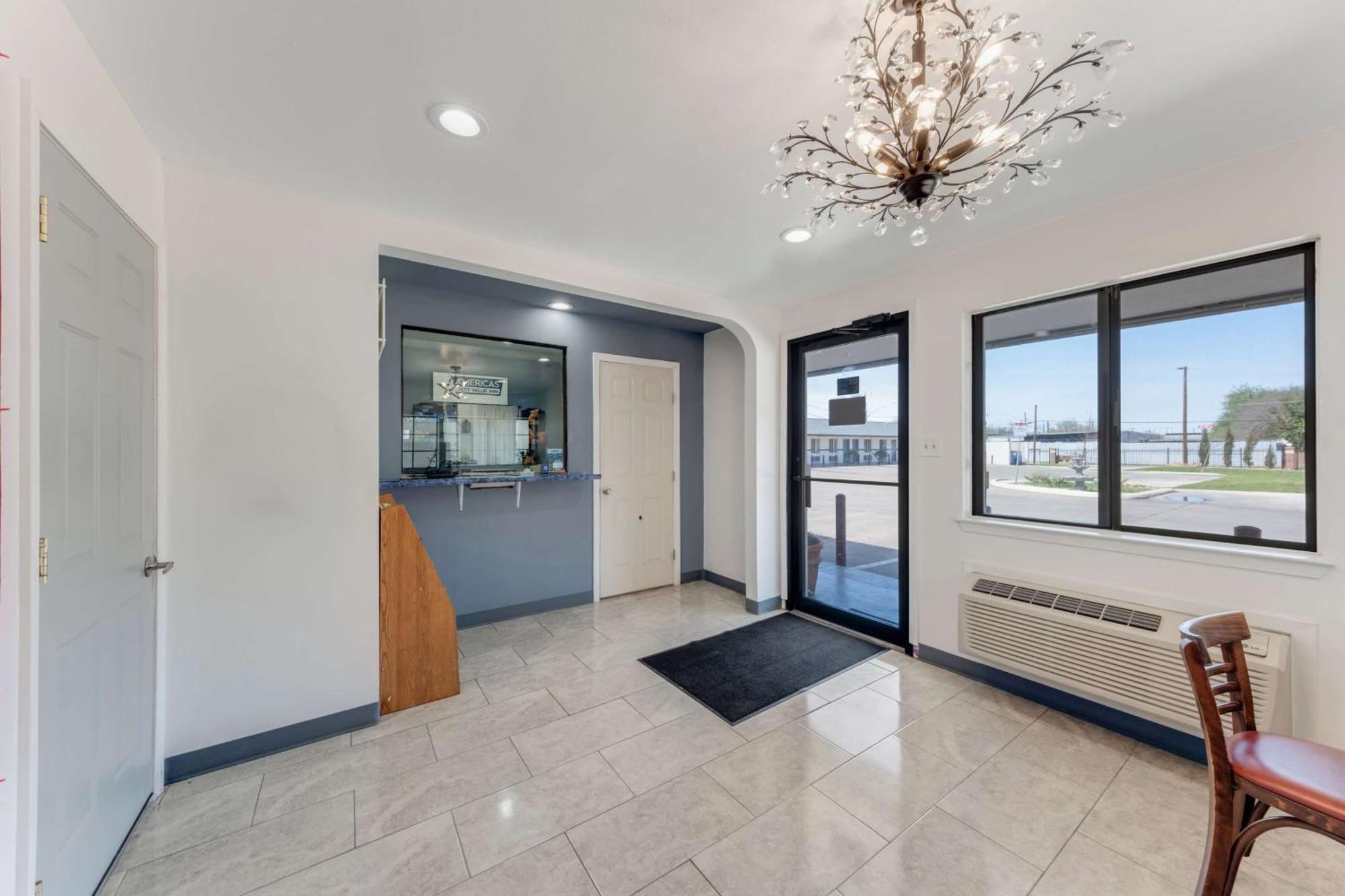 Americas Best Value Inn San Antonio Downtown Riverwalk Extérieur photo
