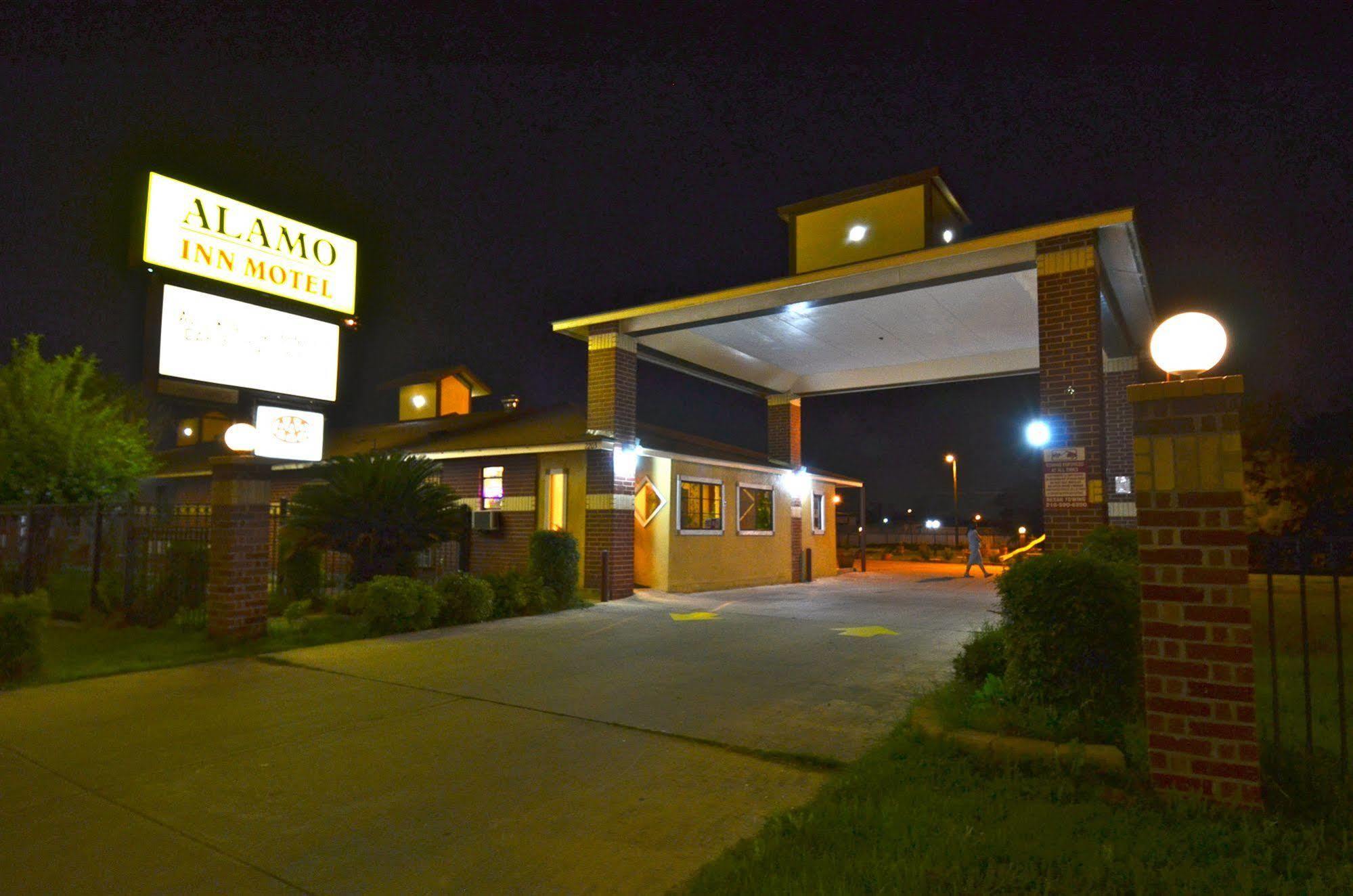 Americas Best Value Inn San Antonio Downtown Riverwalk Extérieur photo