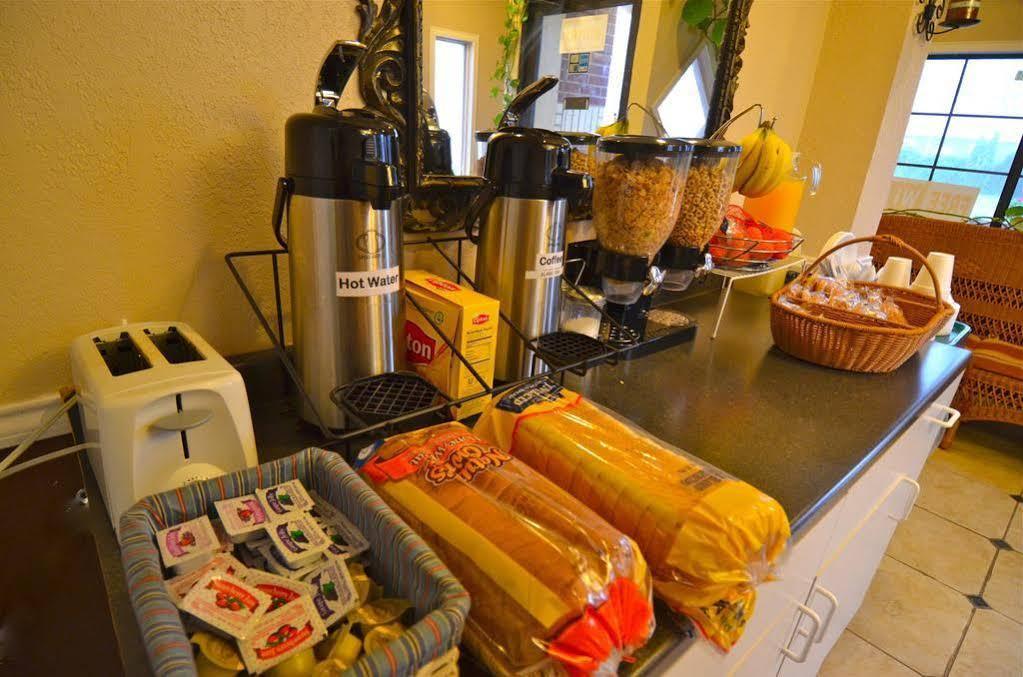 Americas Best Value Inn San Antonio Downtown Riverwalk Extérieur photo